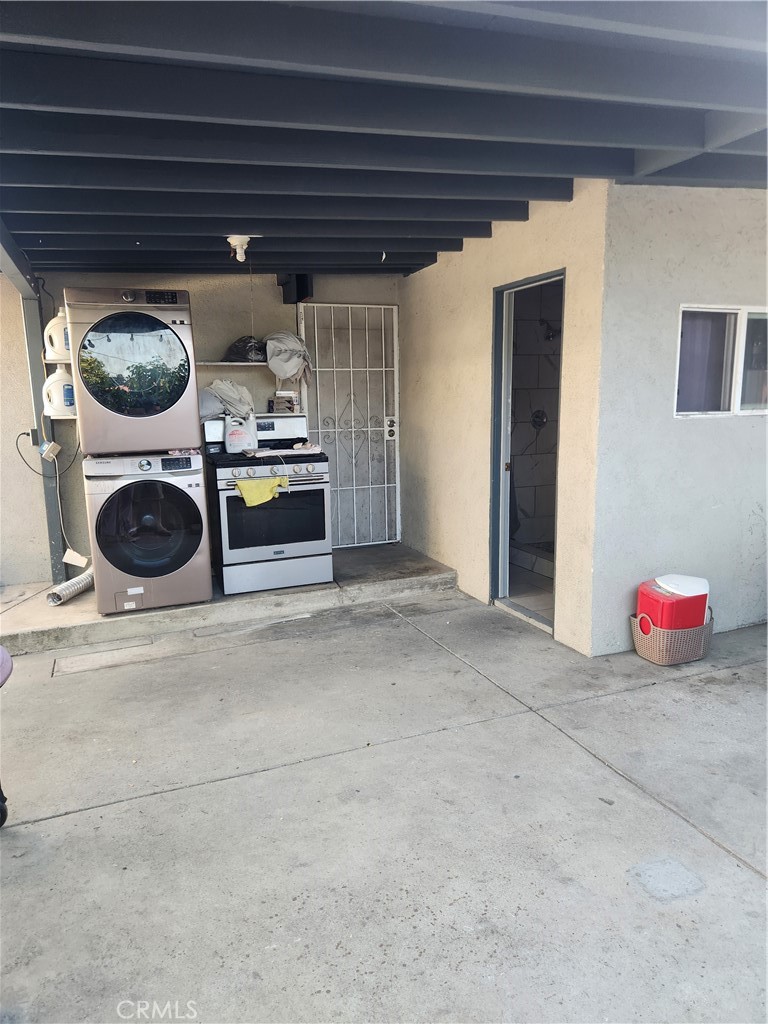 960 Stichman Property Photo 12