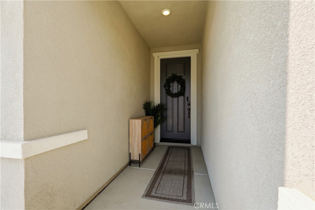 21185 Telegraph Property Photo 2
