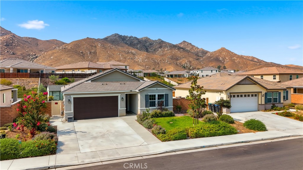 21185 Telegraph Property Photo 42