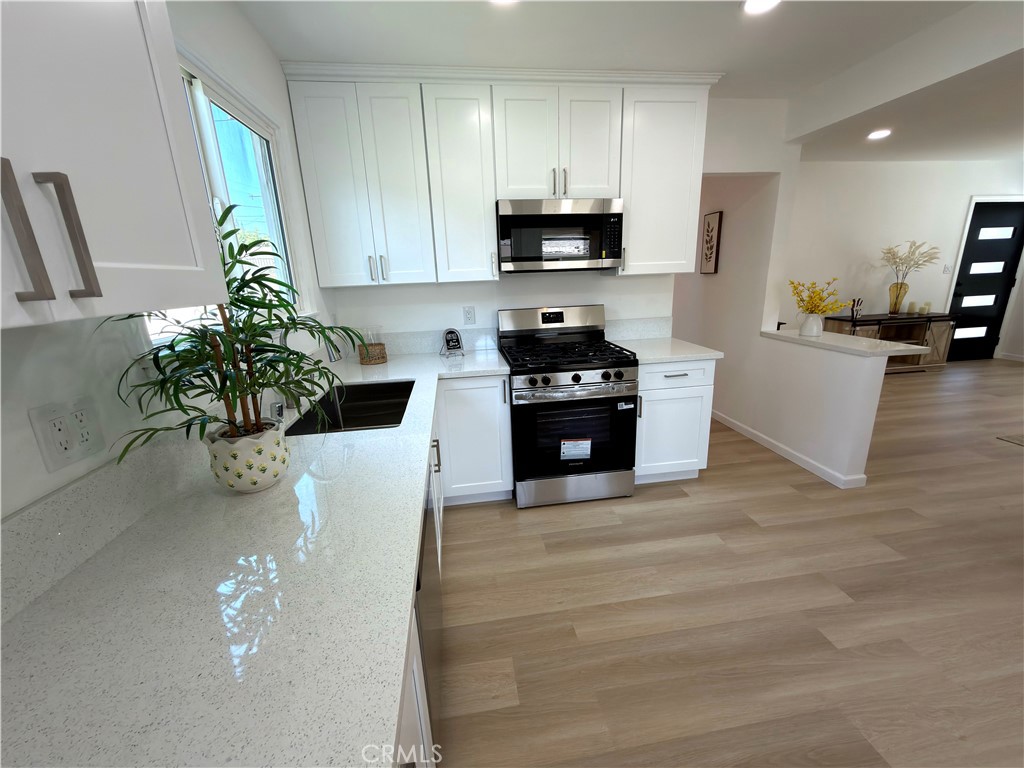 5533 Maris Property Photo 8