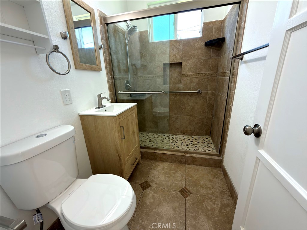 5533 Maris Property Photo 9