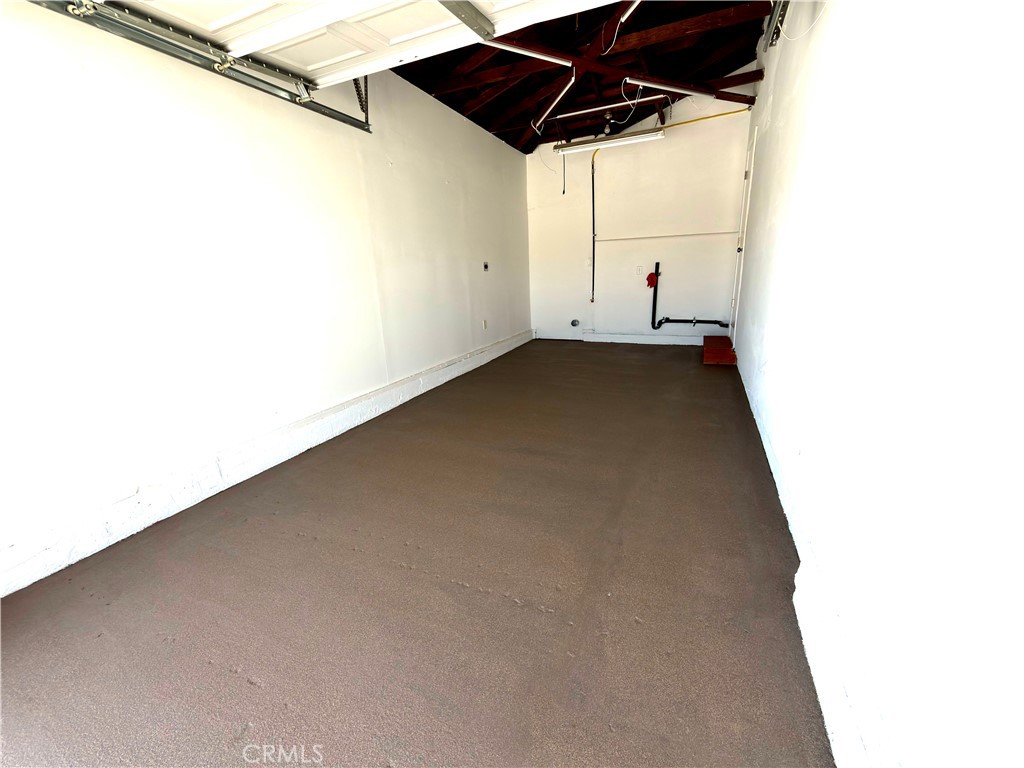 5533 Maris Property Photo 12