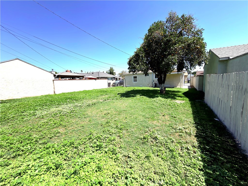 5533 Maris Property Photo 14