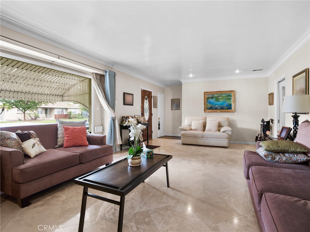 9708 Pomering Property Photo 5