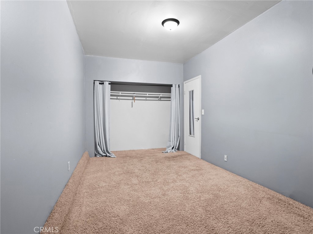9708 Pomering Property Photo 24