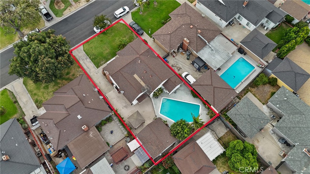 9708 Pomering Property Photo 32