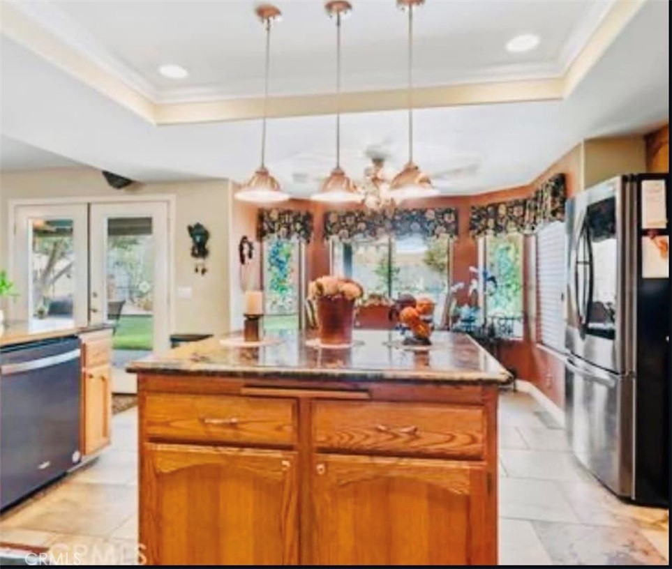 19040 Seaforth Street Property Photo 4