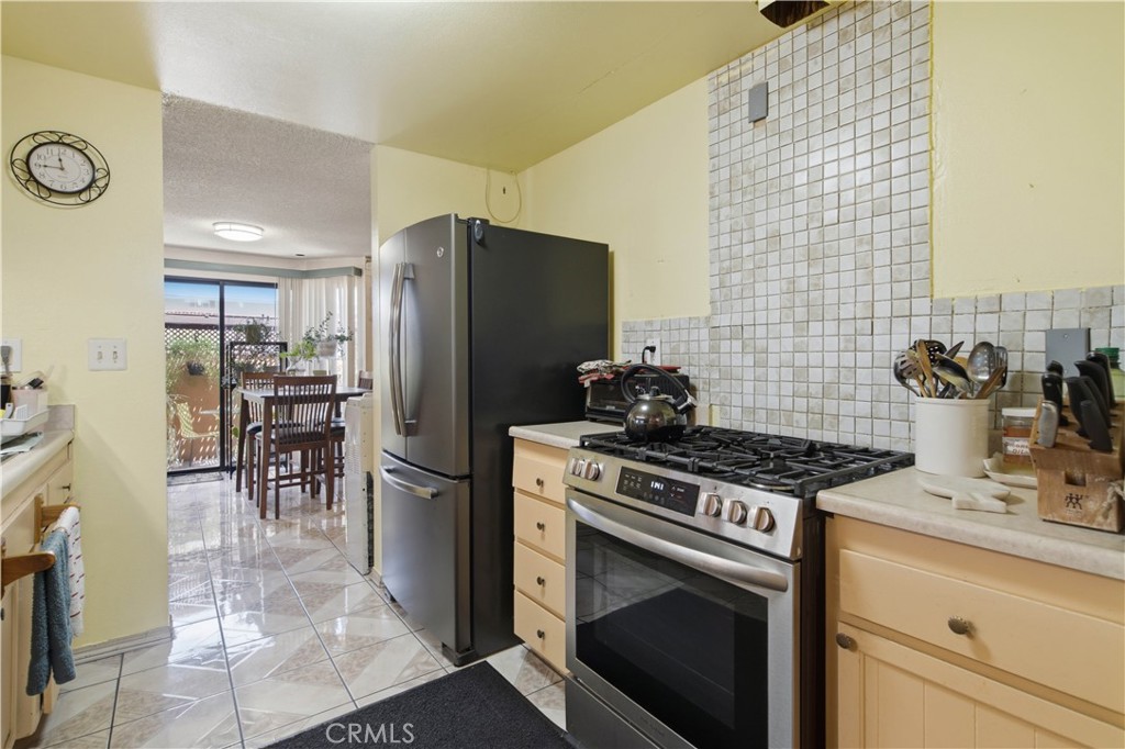44309 Andale Avenue Property Photo 17