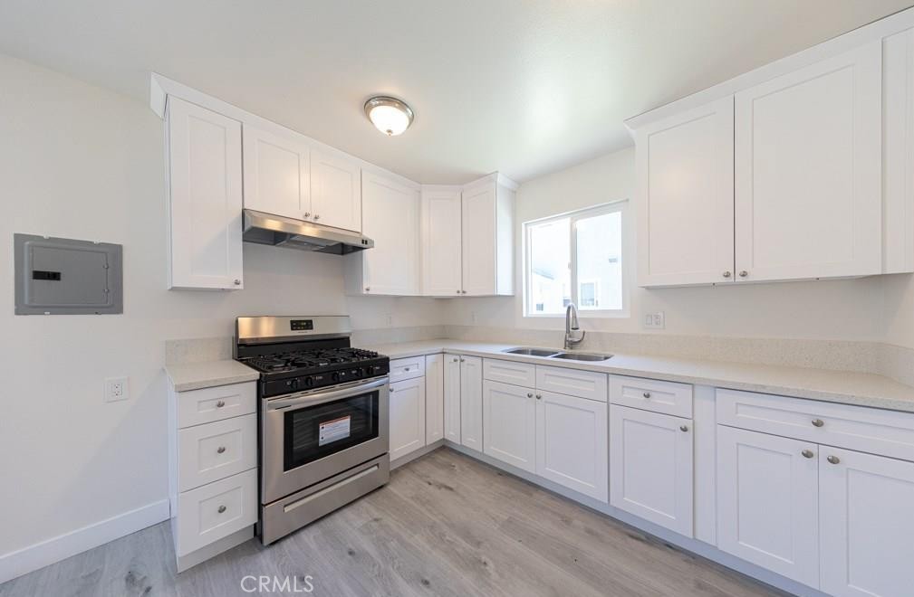 21801 Hawaiian Ave D Property Photo 2
