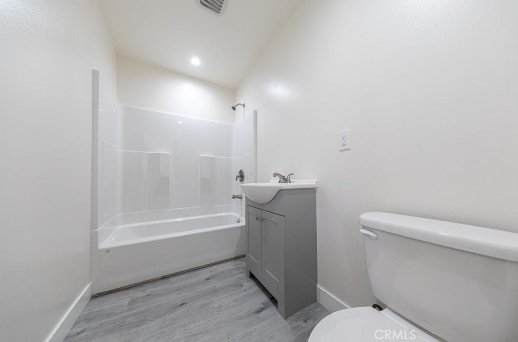 21801 Hawaiian Ave D Property Photo 4