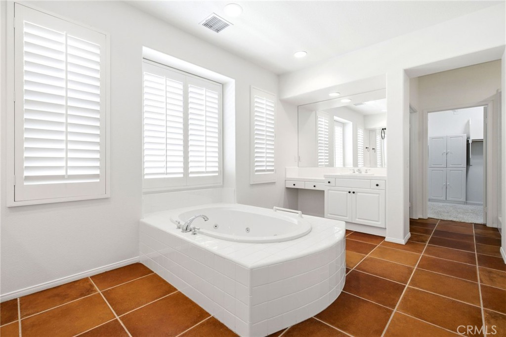 2 Corte Rivera Property Photo 32
