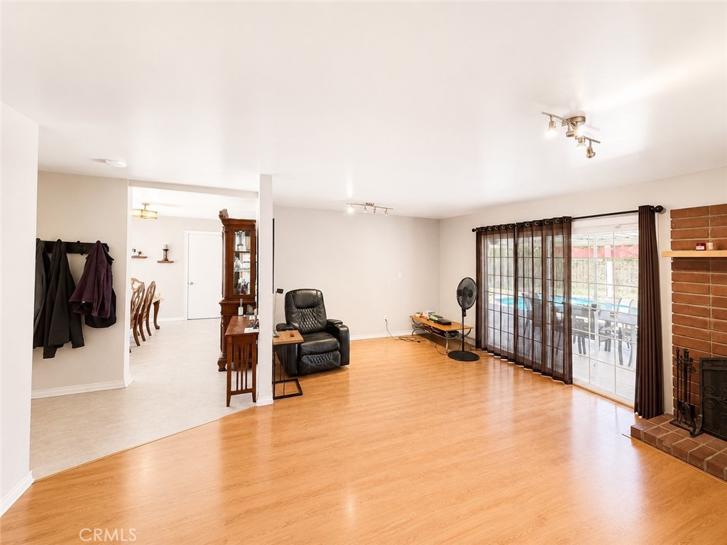 11247 Ruffner Property Photo 5