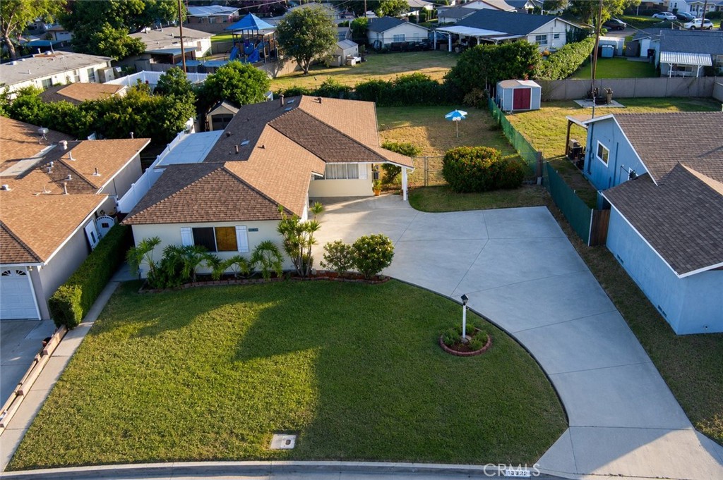 13822 Cornishcrest Property Photo 3