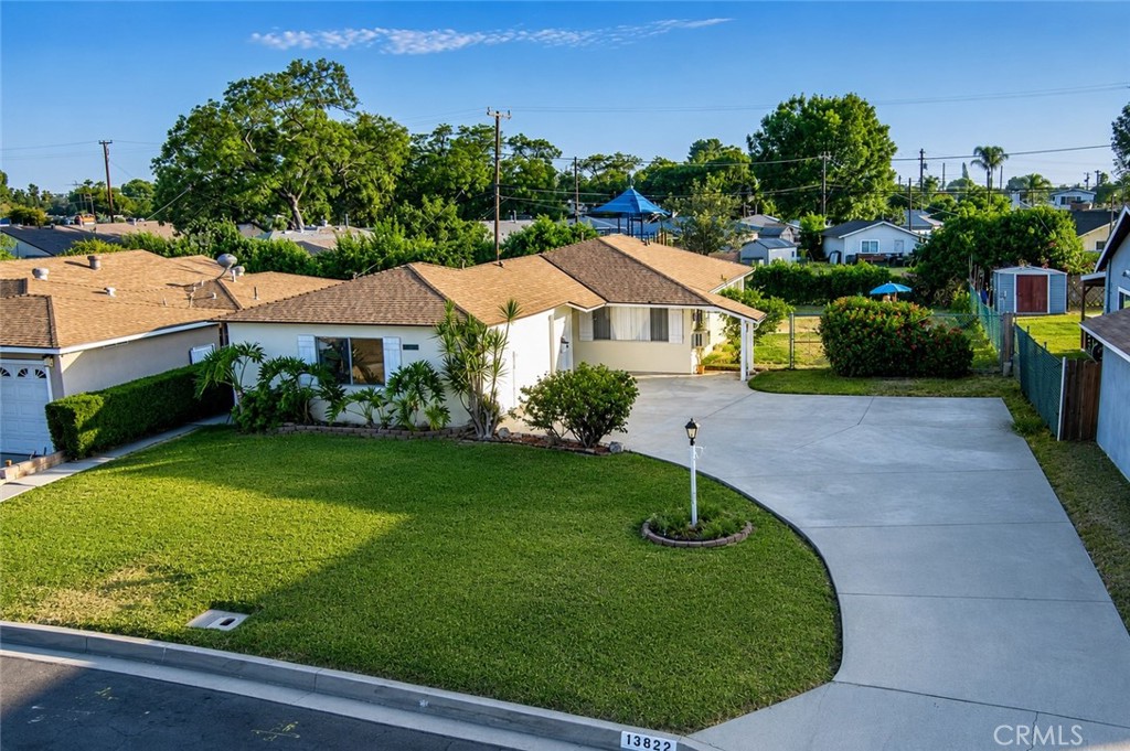 13822 Cornishcrest Property Photo 4