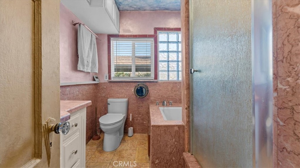 9501 Baird Ave Property Photo 14