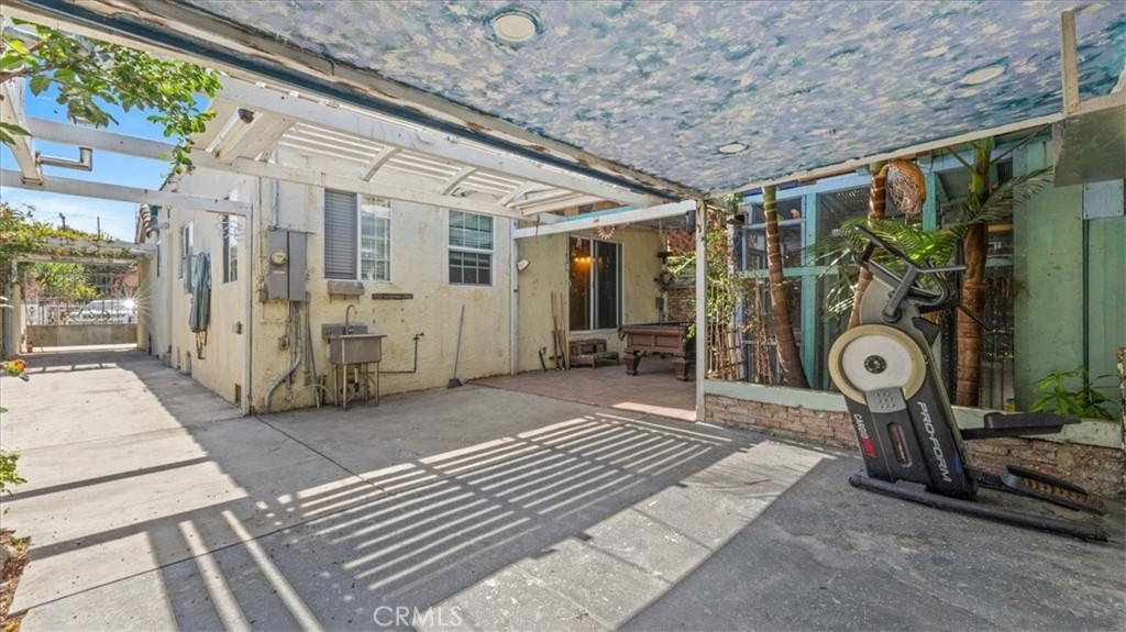 9501 Baird Ave Property Photo 30