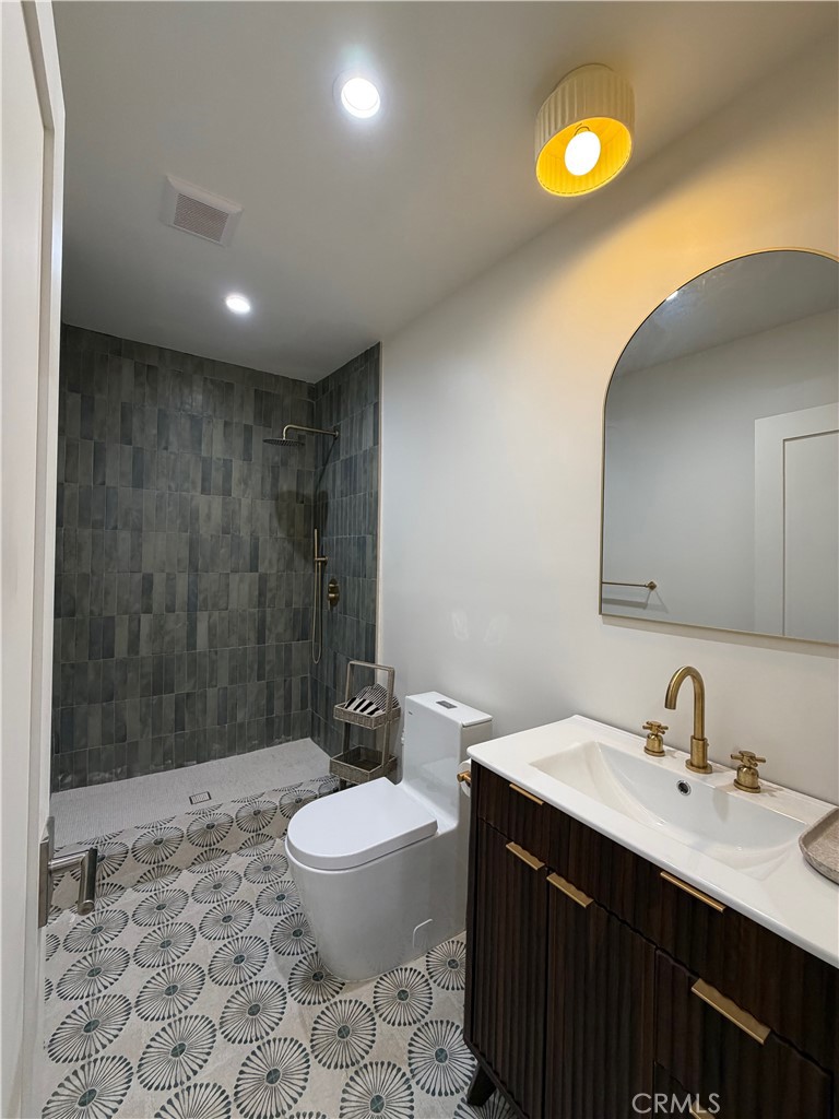 3454 W 48th Street Property Photo 9
