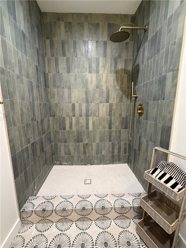 3454 W 48th Street Property Photo 10