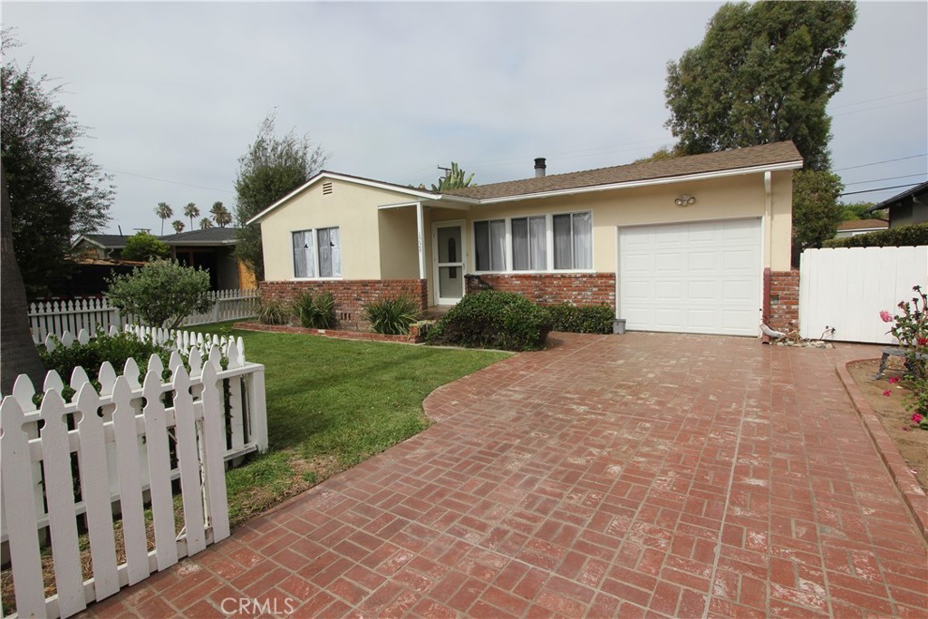 1729 Lake Property Photo 2