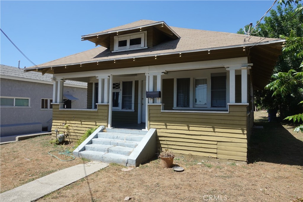 2217 Elsinore Property Photo 1