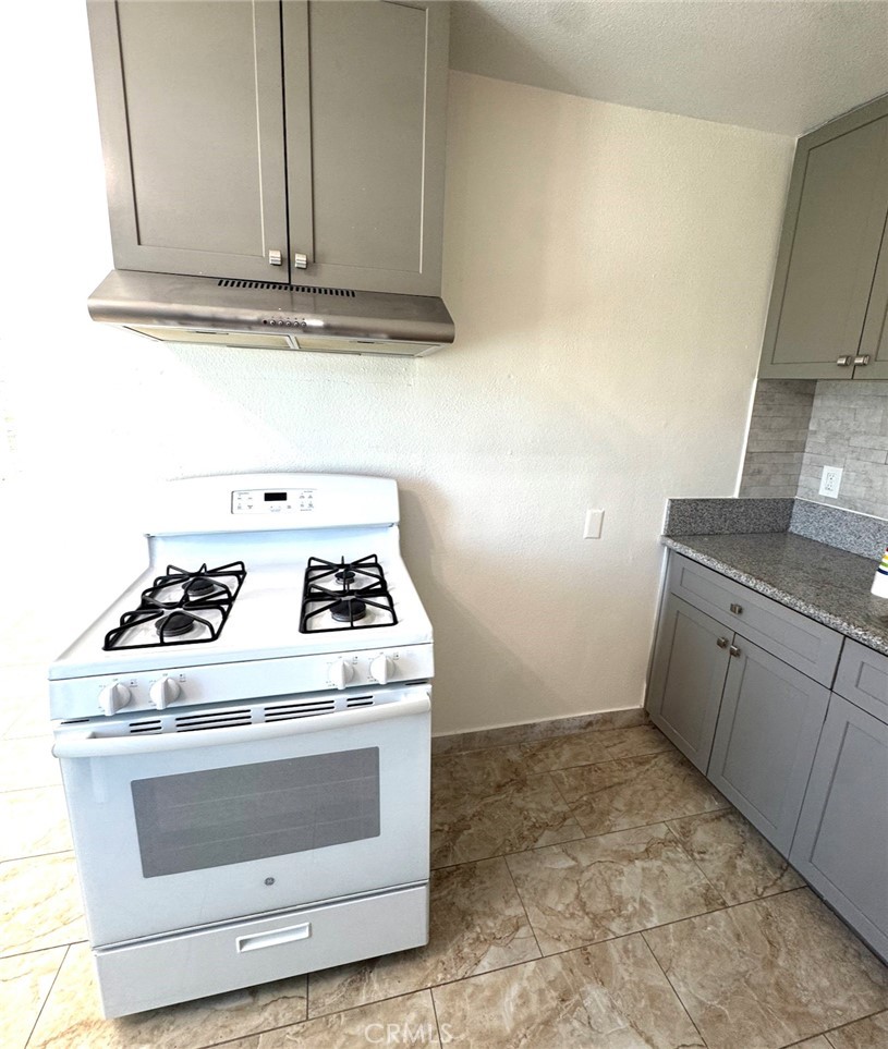 9105 Margaret Street Property Photo 11