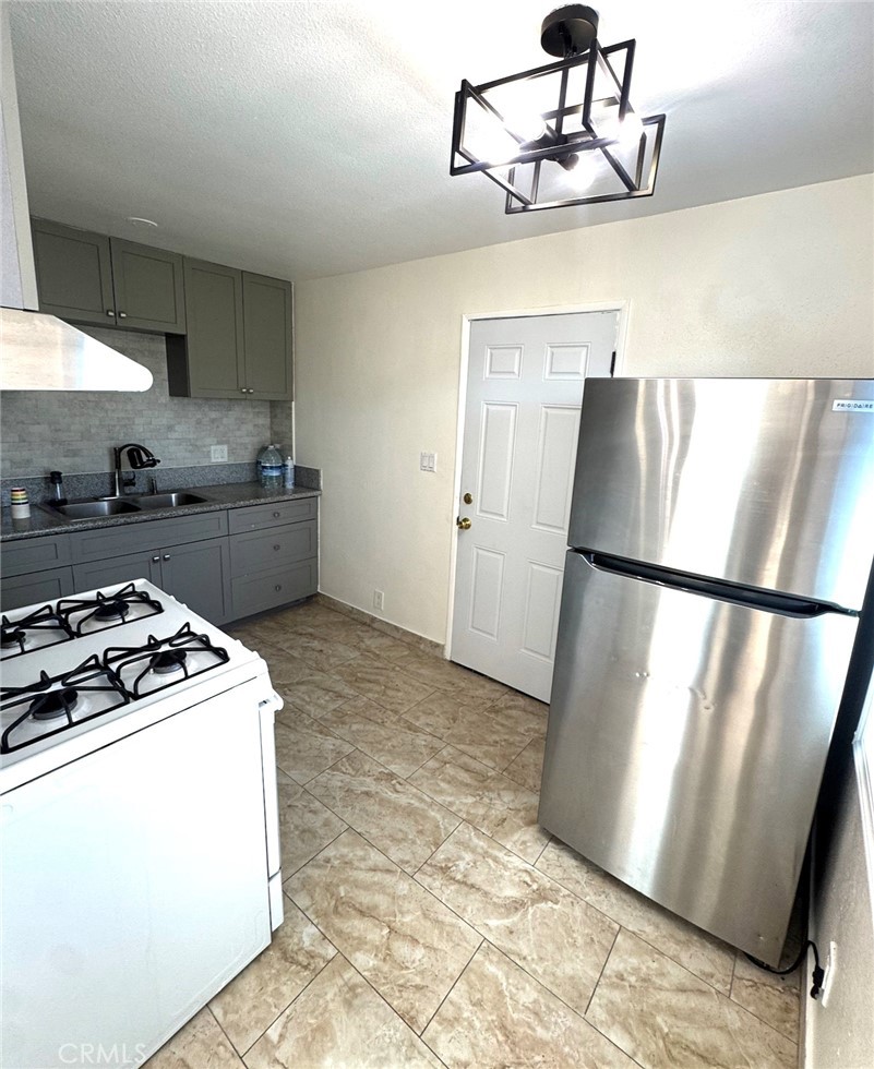 9105 Margaret Street Property Photo 13