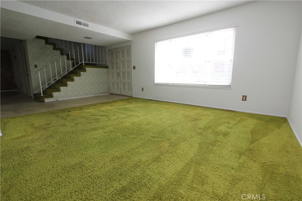 13411 Milan Property Photo 3