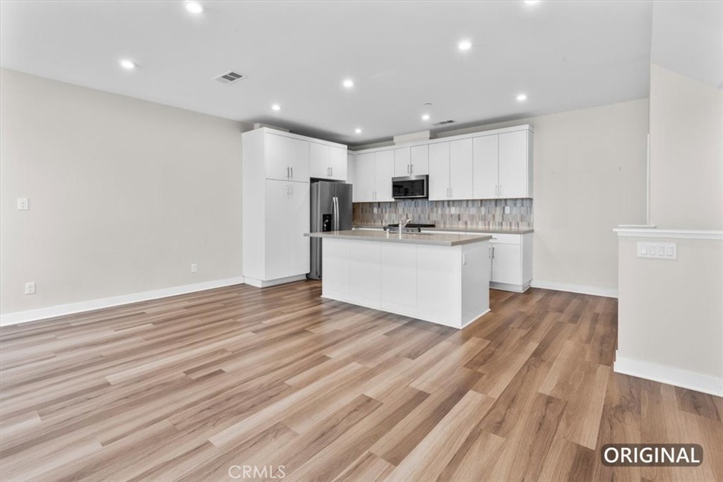 1206 W Cara Property Photo 19
