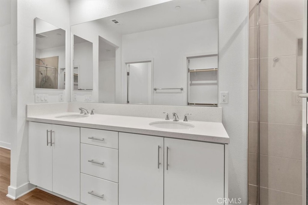 1206 W Cara Property Photo 38