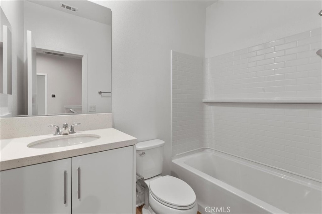 1206 W Cara Property Photo 39