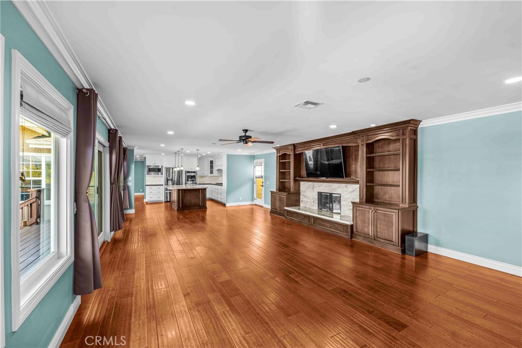 2231 Branford Property Photo 8