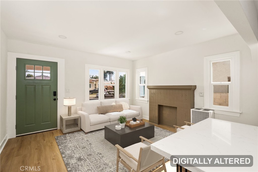 1510 W 65th Place Property Photo 8