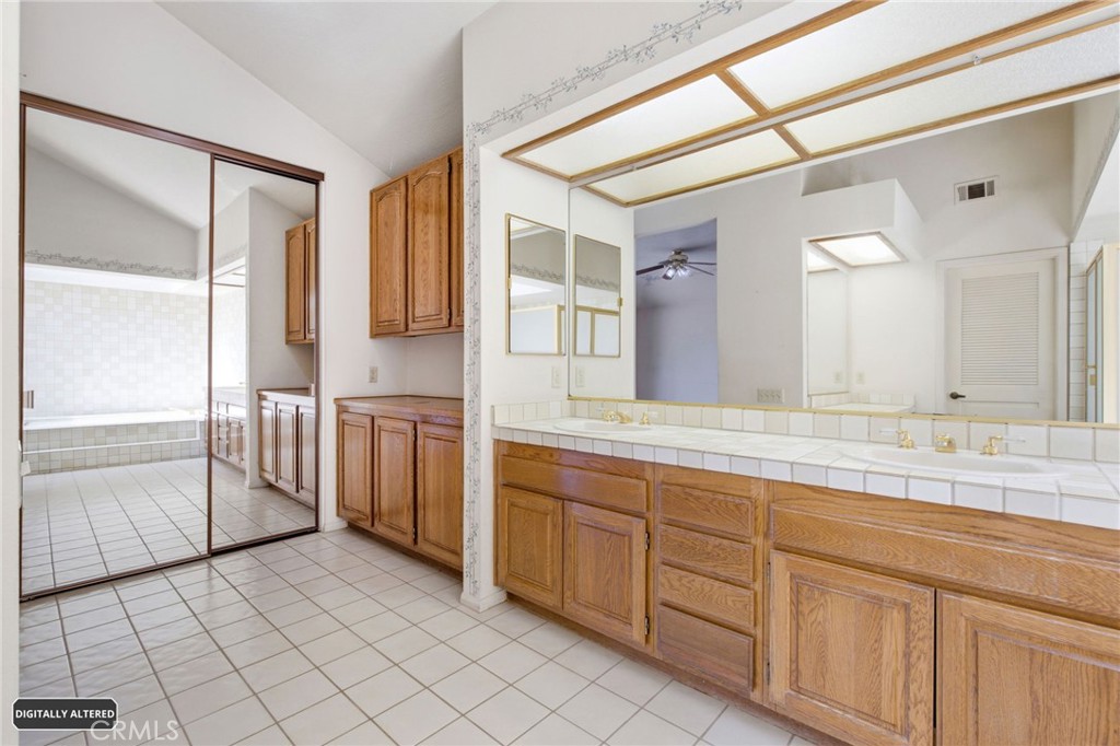 23021 Tiagua Property Photo 35