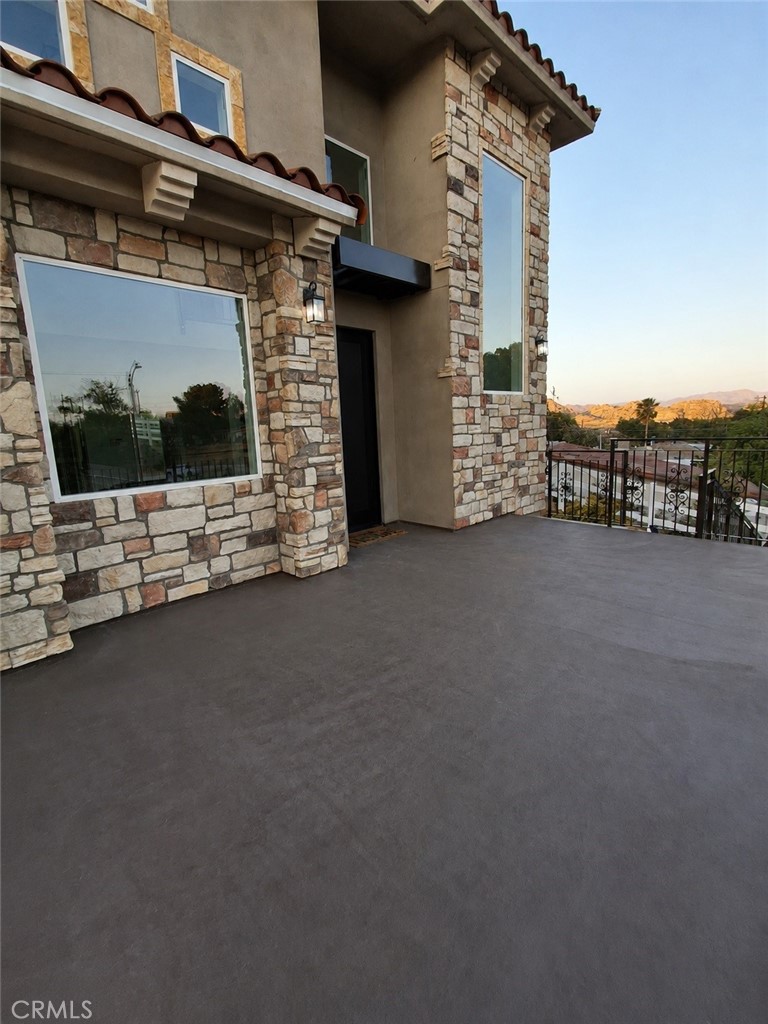 16620 Forrest Avenue Property Photo 4