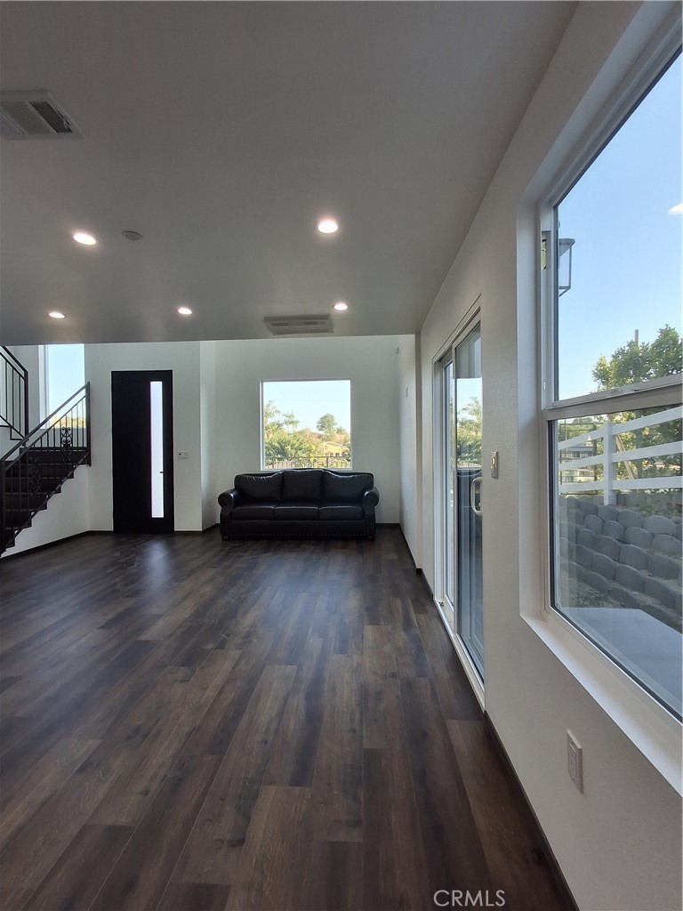 16620 Forrest Avenue Property Photo 13