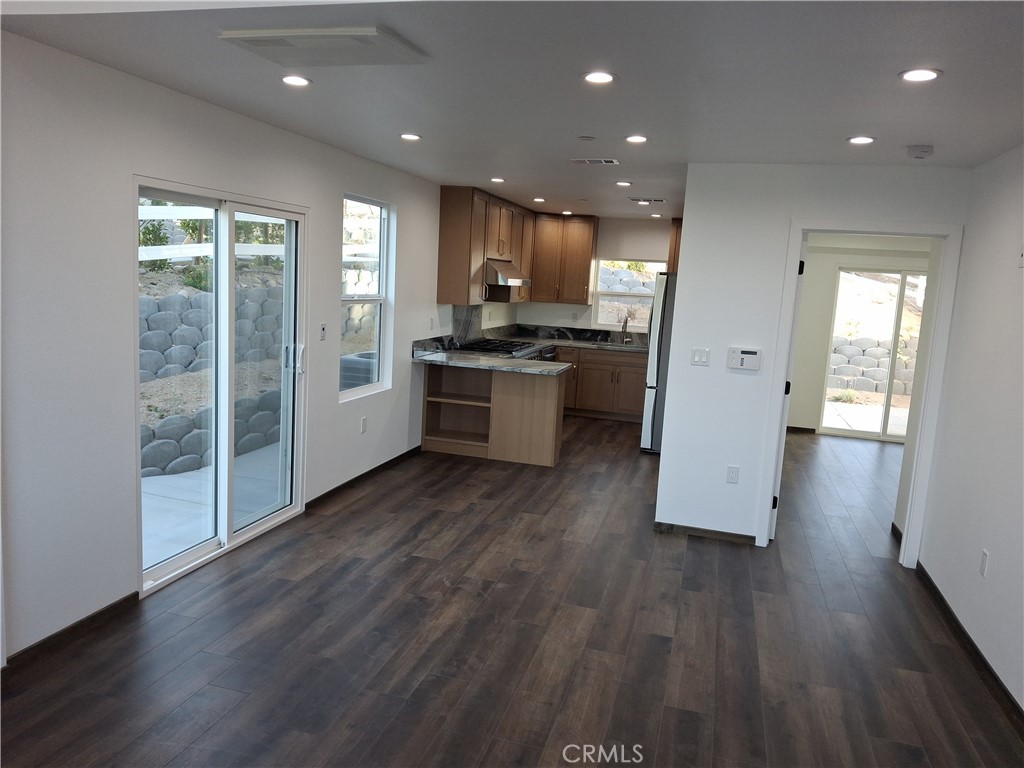 16620 Forrest Avenue Property Photo 16