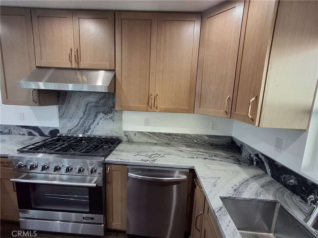 16620 Forrest Avenue Property Photo 20