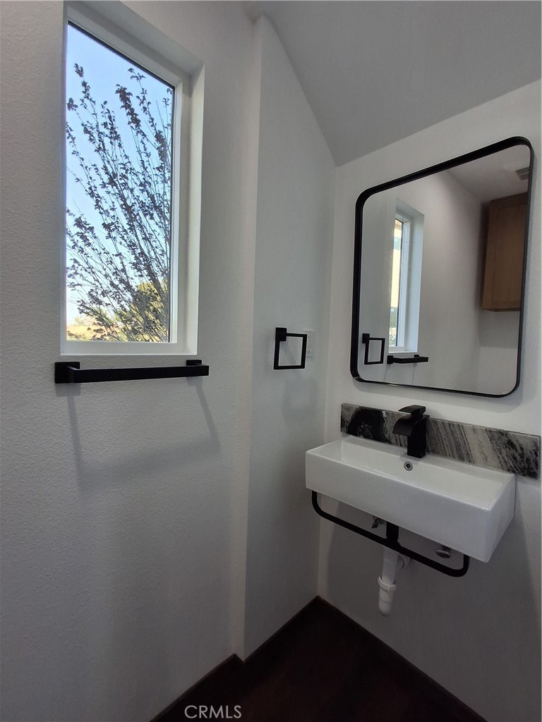 16620 Forrest Avenue Property Photo 26