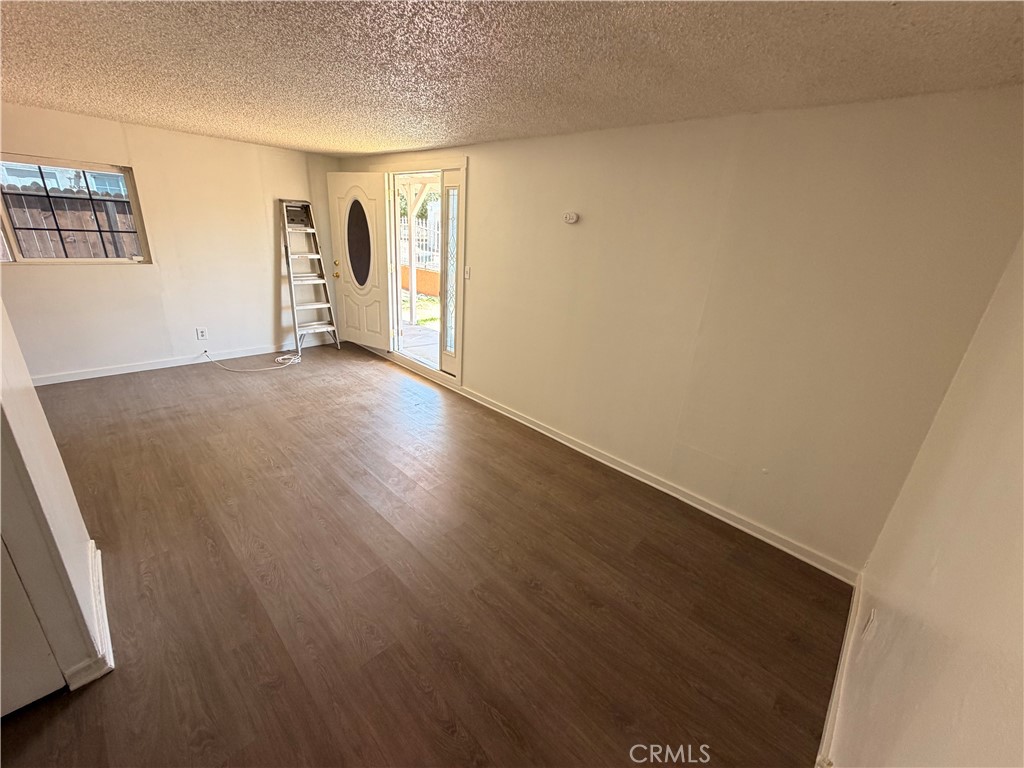 36528 Irwin B Property Photo 4