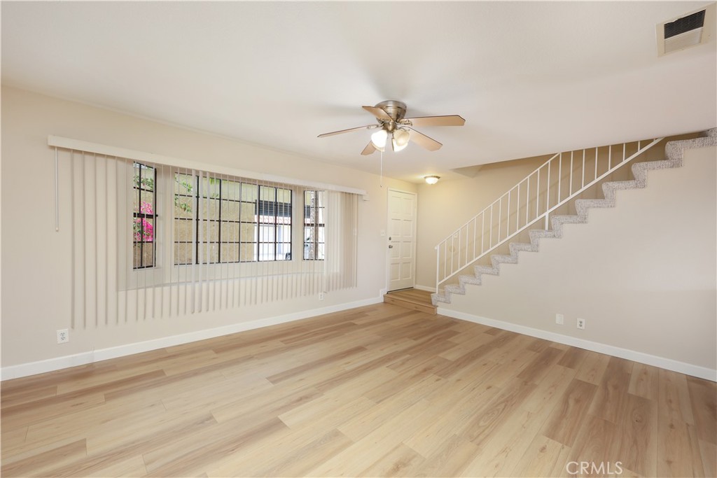 409 W Mountain View Avenue 3 Property Photo 4