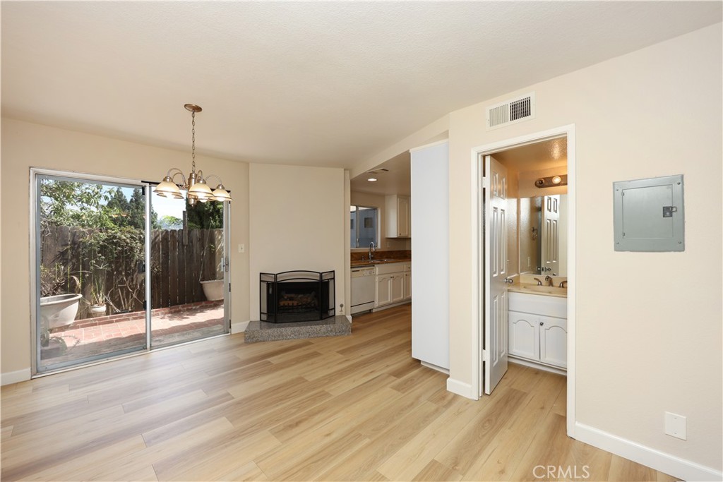 409 W Mountain View Avenue 3 Property Photo 8