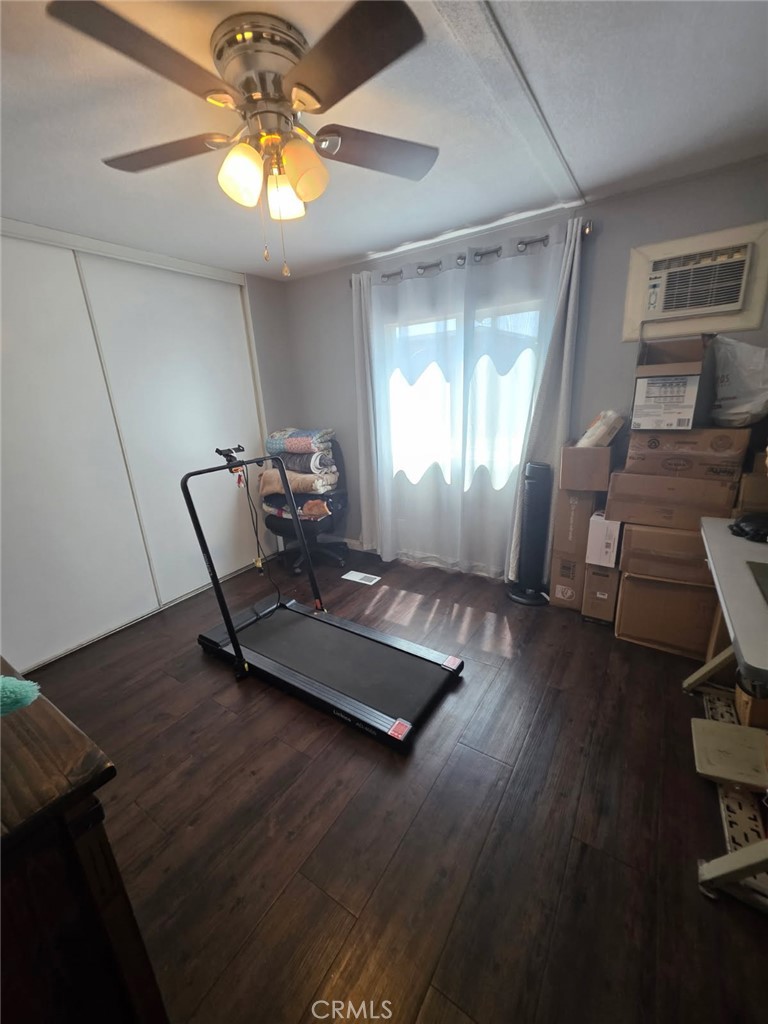 4300 Holt 76 Property Photo 12