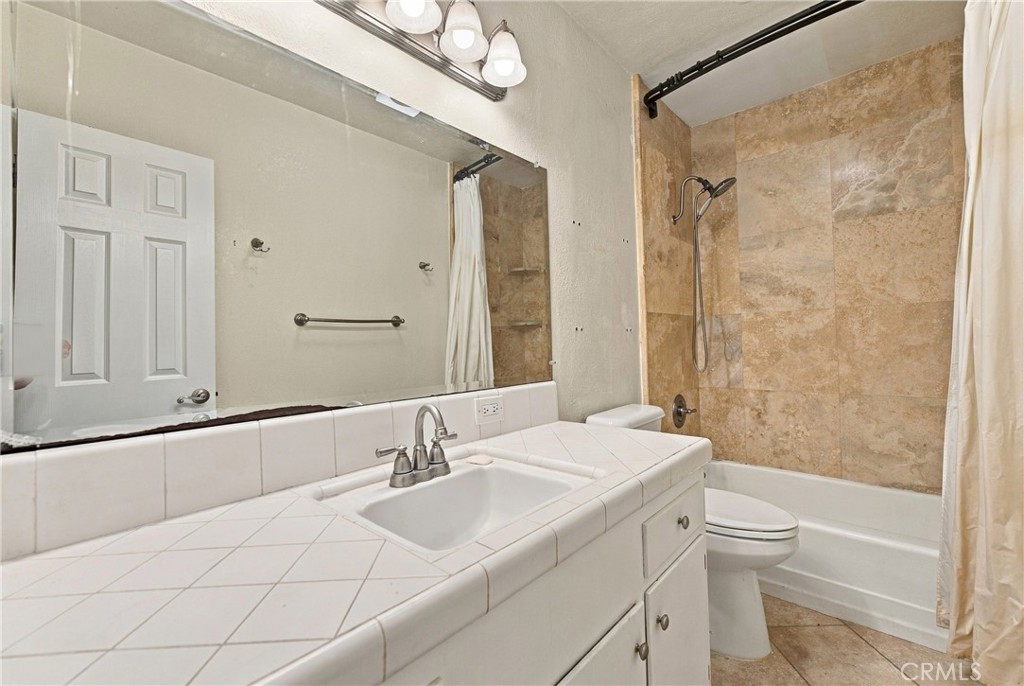 1360 Shadow Lane K Property Photo 27