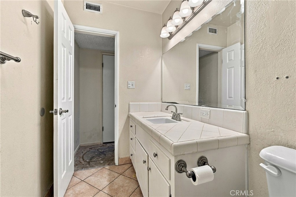1360 Shadow Lane K Property Photo 29