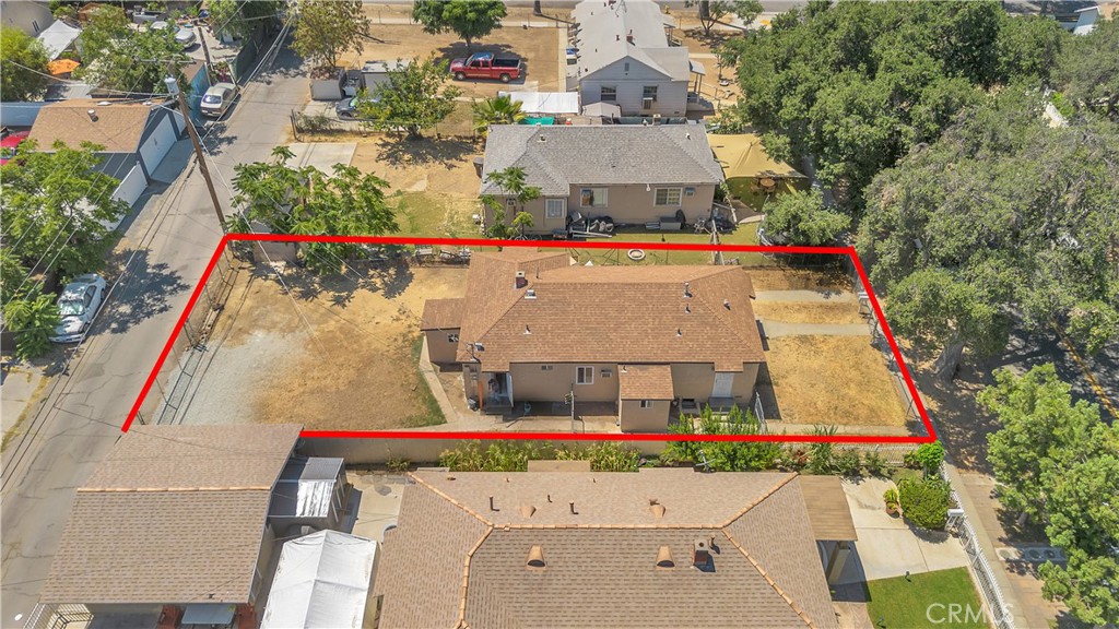 4156 Dwight Property Photo 18