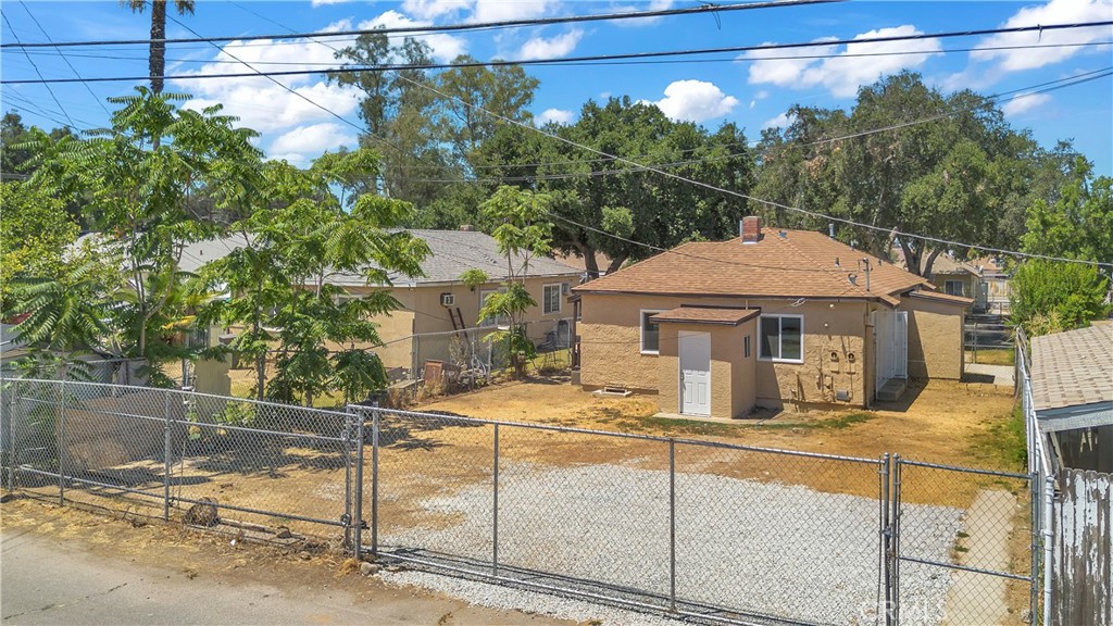 4156 Dwight Property Photo 26