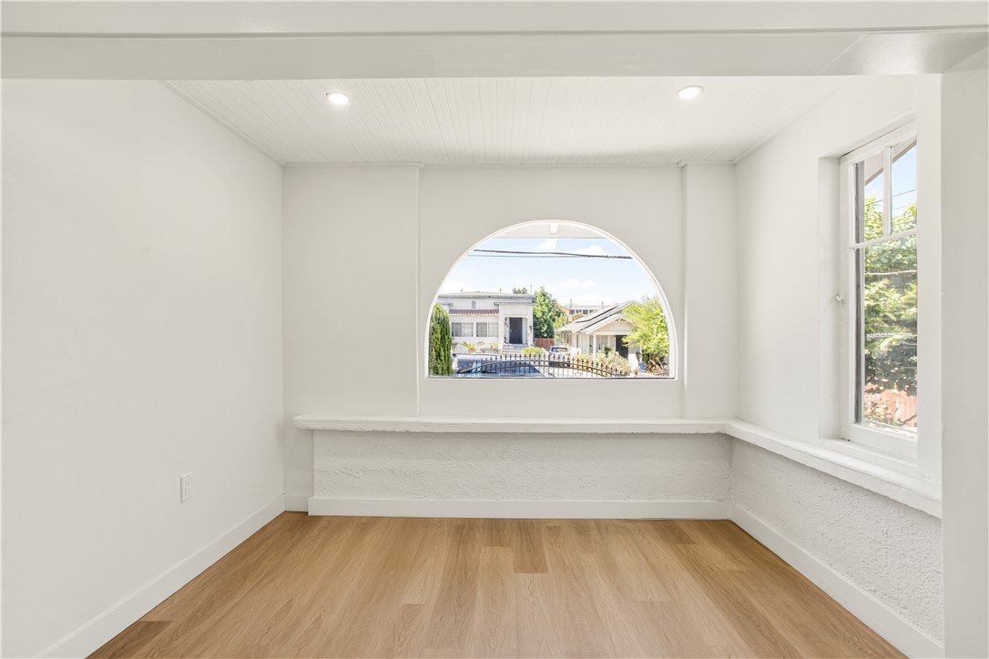3225 Winter Property Photo 10