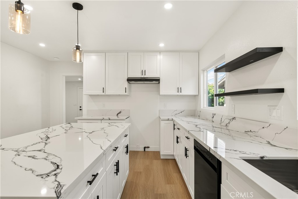 3225 Winter Property Photo 17