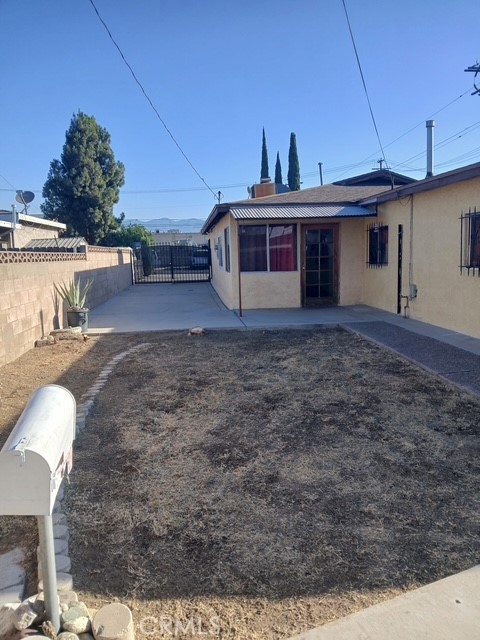 344 N Lilac Avenue Property Photo 3