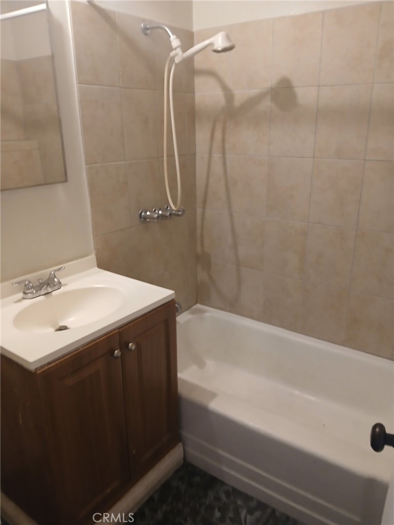 344 N Lilac Avenue Property Photo 8